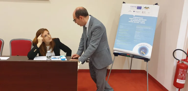 Le borse e i materiali distribuiti ai partecipanti — PORTOLANES, Hotel Hilton Garden Inn, Lecce
